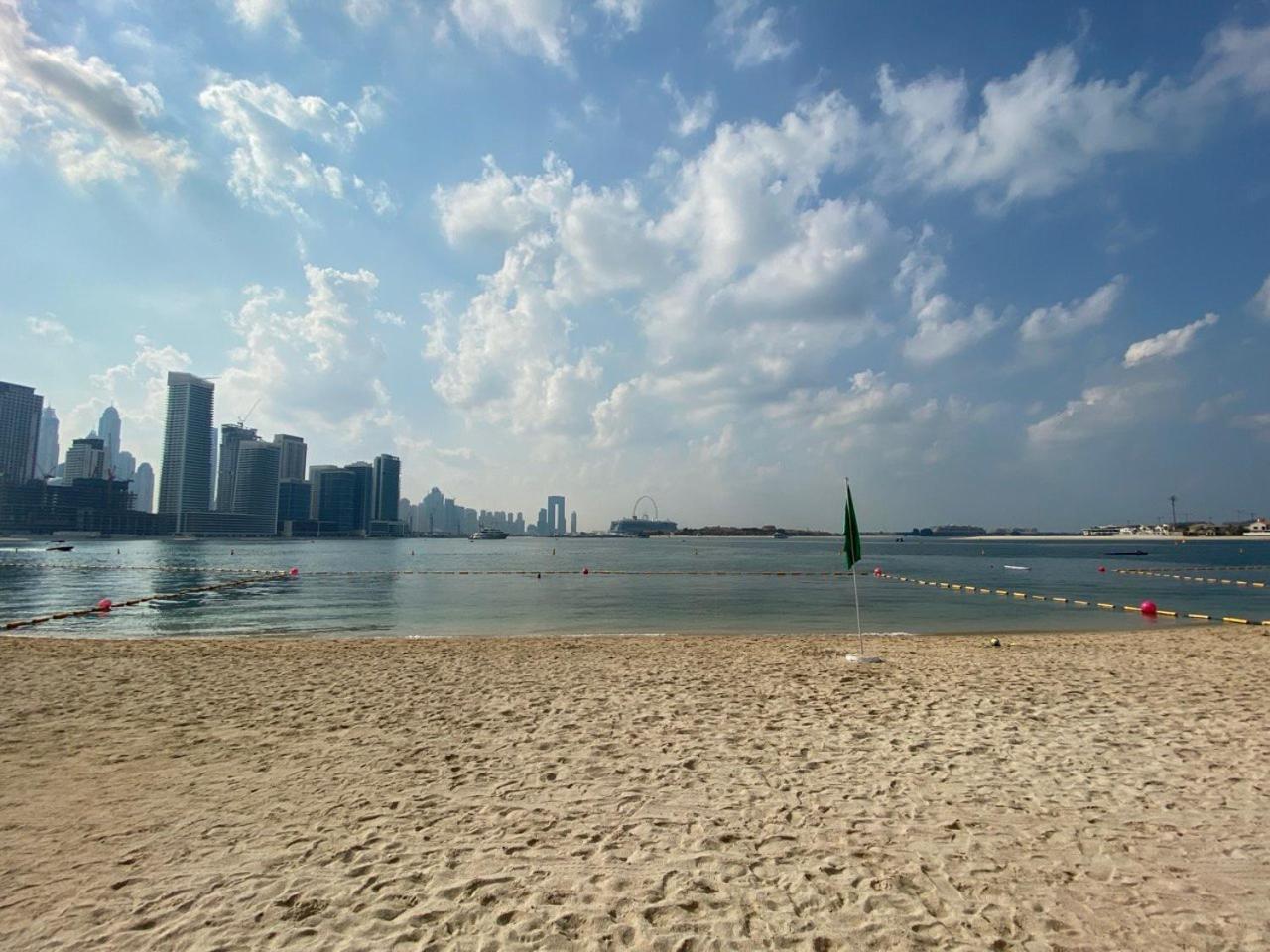 Fairmont North 2br 2 Balconies Sea View