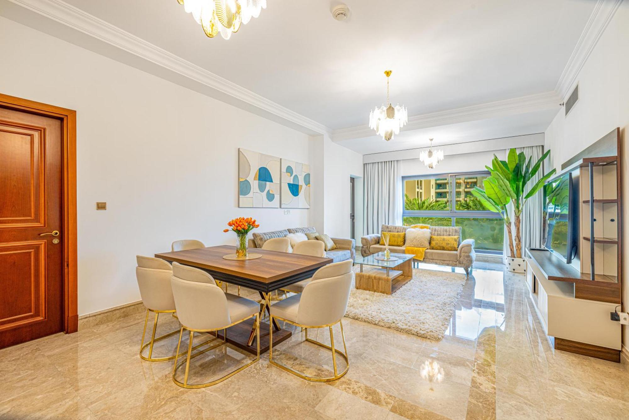 Fairmont North 2br 2 Balconies Sea View